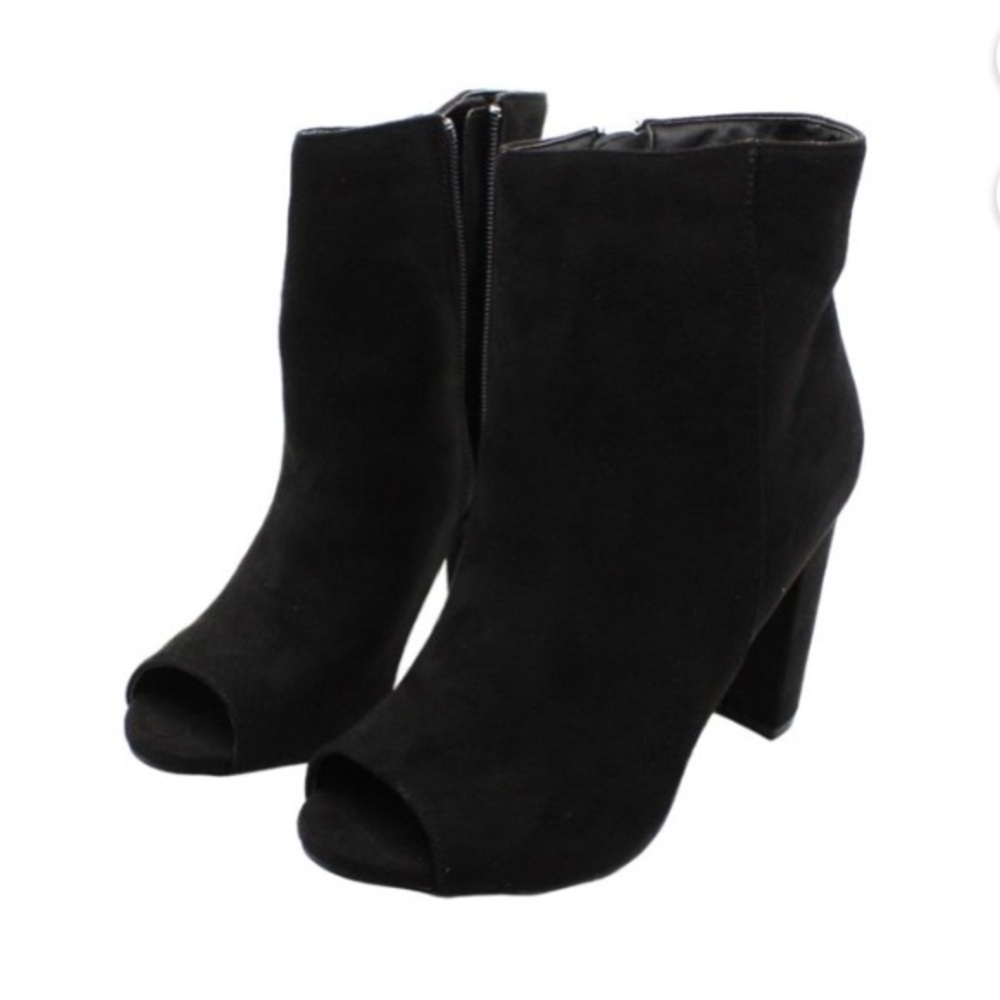 Xoxo Mabila Suede Booties